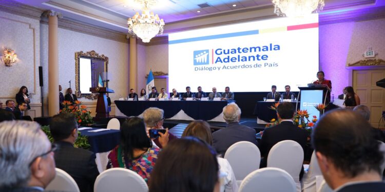 Firman acuerdo sobre recuperación económica inclusiva