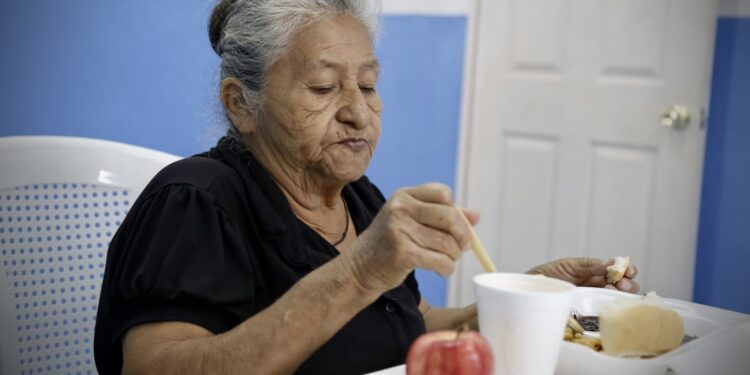 Nuevo comedor social favorece nutrición de familias vulnerables en El Progreso