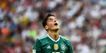 Mesut Özil, el mago que se retira del futbol