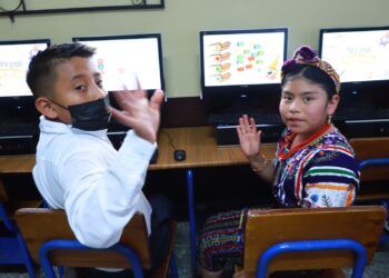 Más de 574 mil estudiantes fueron beneficiados con educación bilingüe intercultural. / Foto: Archivo.