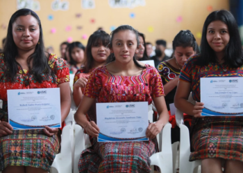 Conforman octava cohorte de formación inicial docente