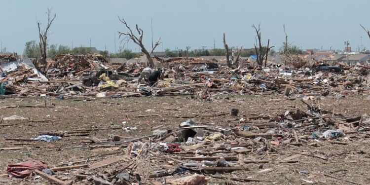 Misisipi sigue en alerta por tornados mientras comienza a cuantificar daños