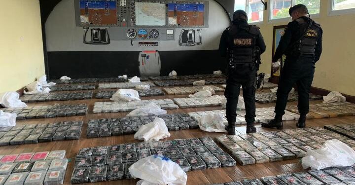 Al menos 900 millones de quetzales en drogas, bienes y dinero son decomisados al narcotrÃ¡fico