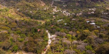 Mejoran conectividad vial en área rural de San Pedro Pinula