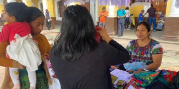 Instituciones apoyan a trabajadoras del hogar y de maquila