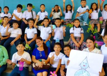 Socializan medidas para cuidar el agua