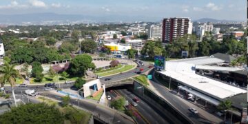 Guatemala y Reino Unido refuerzan relaciones comerciales