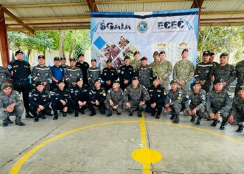 Agentes guías K-9 culminan curso de entrenamiento