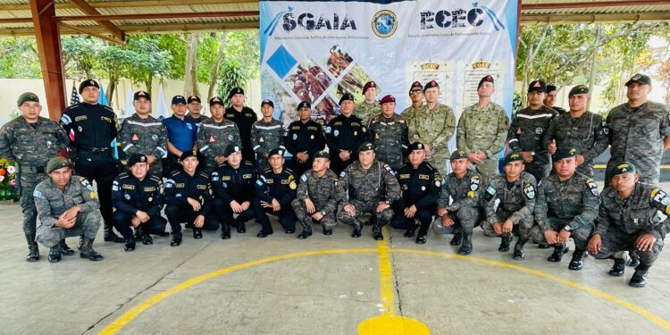 Agentes guías K-9 culminan curso de entrenamiento