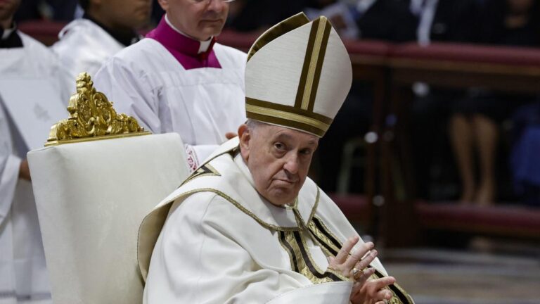El Papa expresa condolencias a Ecuador