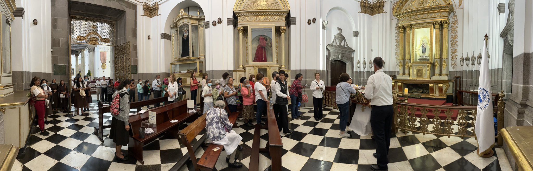 Reliquia de San Juan Pablo II es venerada en Guatemala