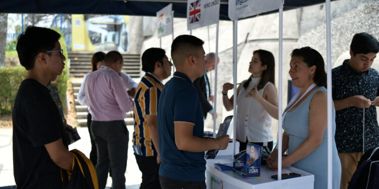 Al menos mil becas disponibles en la Expo Becas 2023