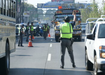 Desarrollan operativos como parte de la campaña “Sin Riesgos GT”