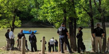 Consulado da seguimiento al caso de jóvenes desaparecidos en un río en Dallas, Texas, Estados Unidos