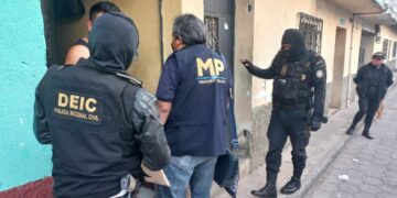 Ejecutan 17 allanamientos para desarticular estructuras criminales