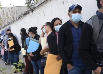 El propósito es apoyar a los jóvenes guatemaltecos con su primer empleo.