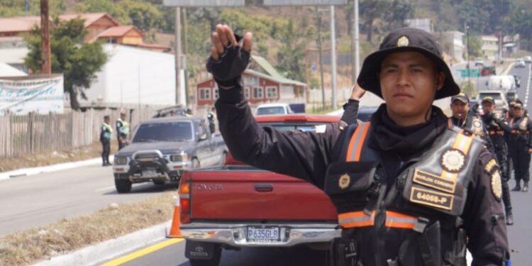 Presentan informe de siniestralidad vial reportada durante asueto