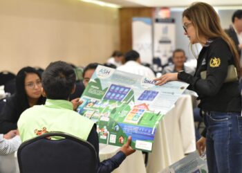Gira departamental para informar sobre gestión integral de residuos continua en el oriente del país