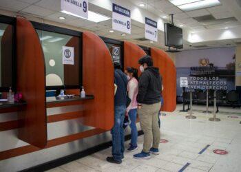 Comparten requisitos para que menores de edad egresen del país