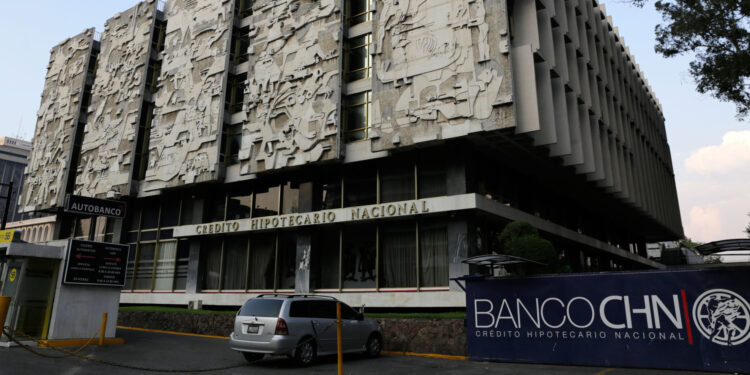 CHN avanza en proceso de actualización institucional