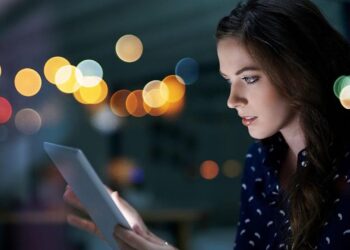 Buscan mejorar las capacidades de maestros en cuanto a inteligencia artificial. /Foto: DCA