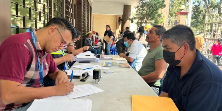 Documentos para beneficiarse de la Ley Temporal de Desarollo Integral deberán entregarse antes del 10 de abril. /Foto: Mides