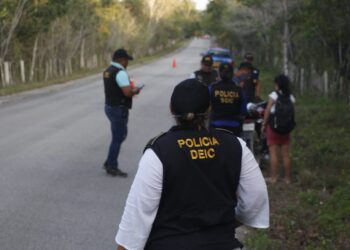 Operativos de seguridad permiten la captura de supuestos delincuentes. /Foto: PNC
