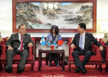Presidente guatemalteco arriba a la República de China (Taiwán)
