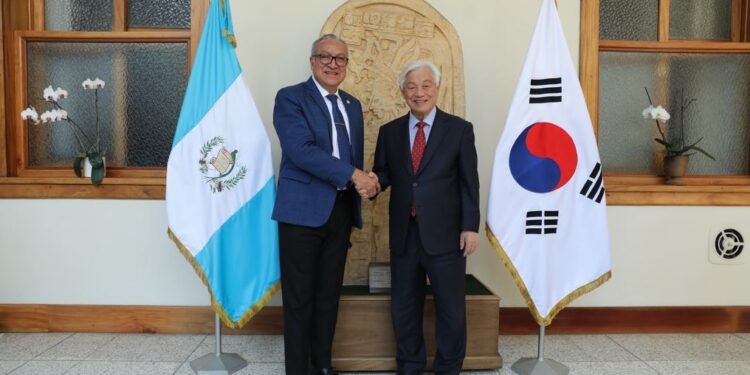 Guatemala y Corea suman esfuerzos en favor de la juventud. /Foto: Gilber GarcÃ­a