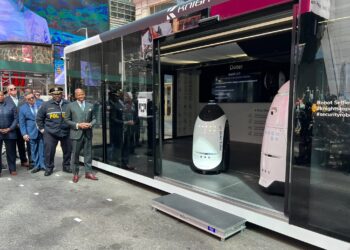 Nueva York presenta nuevos robots que ayudarán a su Policía a patrullar