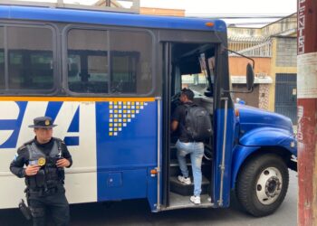 PNC apoya en la expulsión de 49 personas de distintas nacionalidades