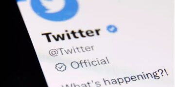 Twitter devuelve la marca azul a algunas personalidades y empresas