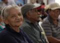 Adultos mayores de Jutiapa asistieron a la entrega de notificaciones del PAM.