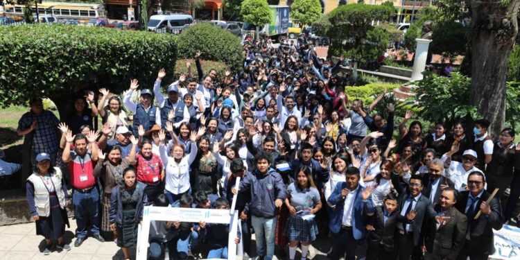 Copadeh reconoció la labor del Ministerio de Educación en pro de los derechos humanos para la búsqueda de la paz.
