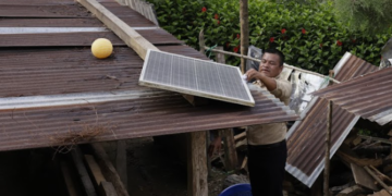 Proyecto de electrificación solar en aldea Tzalamilá, Senahú, Alta Verapaz.