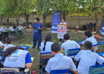 Fortalecen acciones para la prevención de embarazos en adolescentes de Petén