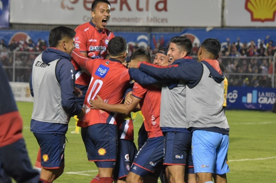 Xelajú MC obtiene la sexta luna en una noche histórica