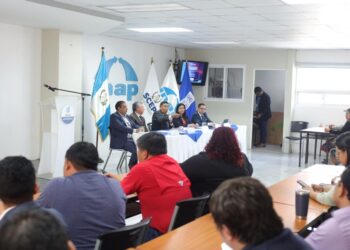 Diplomado de Consejos de Desarrollo capacita a mil 401 guatemaltecos