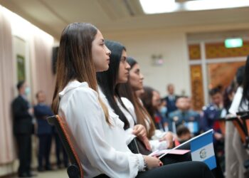 Reiteran compromiso para la promoción de becas en el extranjero