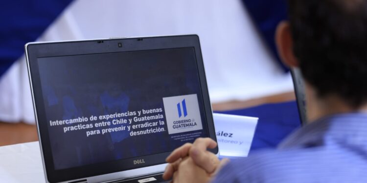 Guatemala y Chile trabajan en favor del desarrollo bilateral.