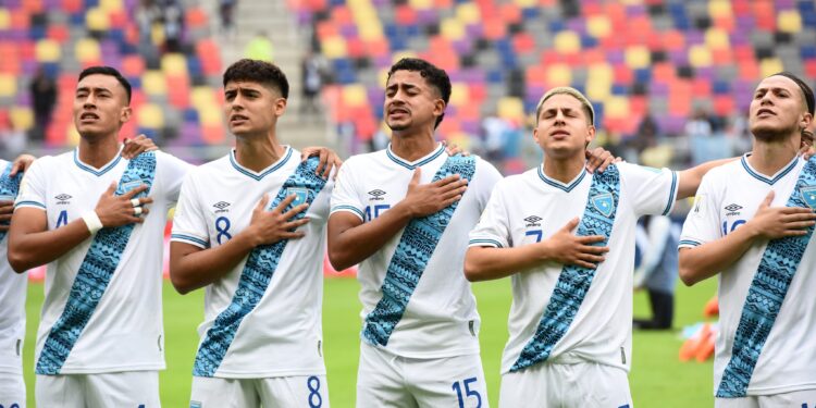 Guatemala cae en el debut mundialista ante Nueva Zelanda