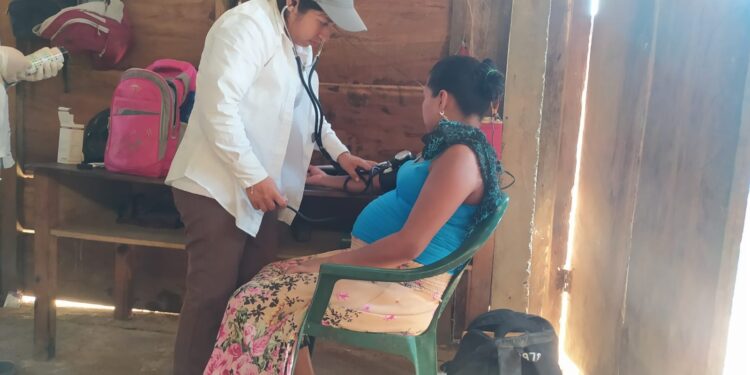 Atienden a embarazadas de comunidades lejanas de Ixcán, Quiché