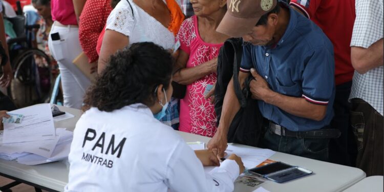Más de 2 mil nuevos beneficiarios del PAM en Petén