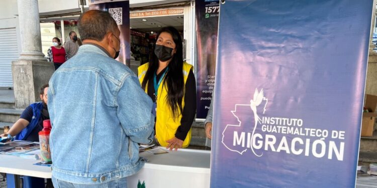 Presidente pide abordar tema migratorio con enfoque integral