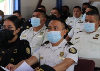 Publican reglamento para optar a becas policiales