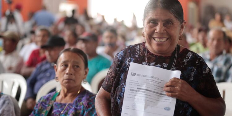 Adultos mayores de Poptún, Petén, se unen al PAM