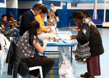 TSE prepara impresión de papeletas electorales esta semana