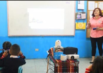 Taller promueve la tecnología en el aula