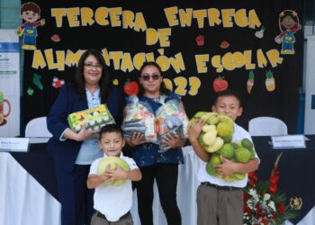 Tercera entrega de alimentación escolar