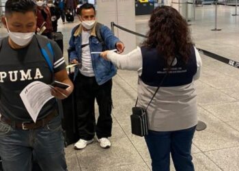 Guatemala pide a Estados Unidos aumentar número de visas de trabajo para guatemaltecos
